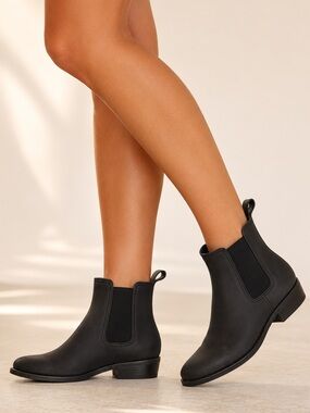 Jeffrey Campbell Havana Chelsea Boots Classic Ankle Black Edgy NYC City Street 9